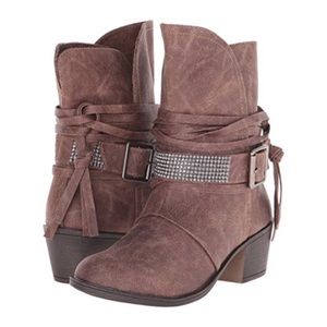 Rampage Tempest Boots Sz. 6